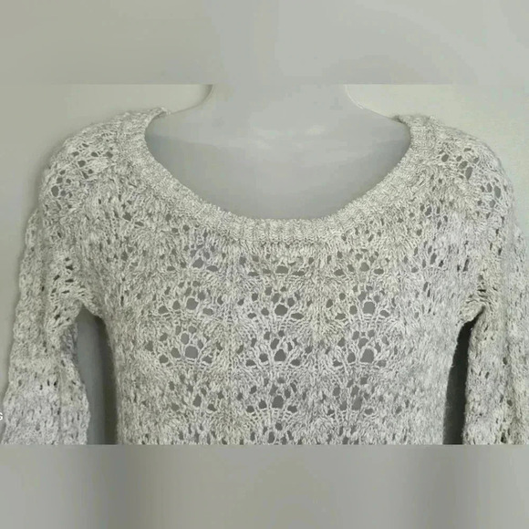 Bethany Mota Cable Knit Sweater, light gray, scoop neck, womens size xs - Picture 6 of 8